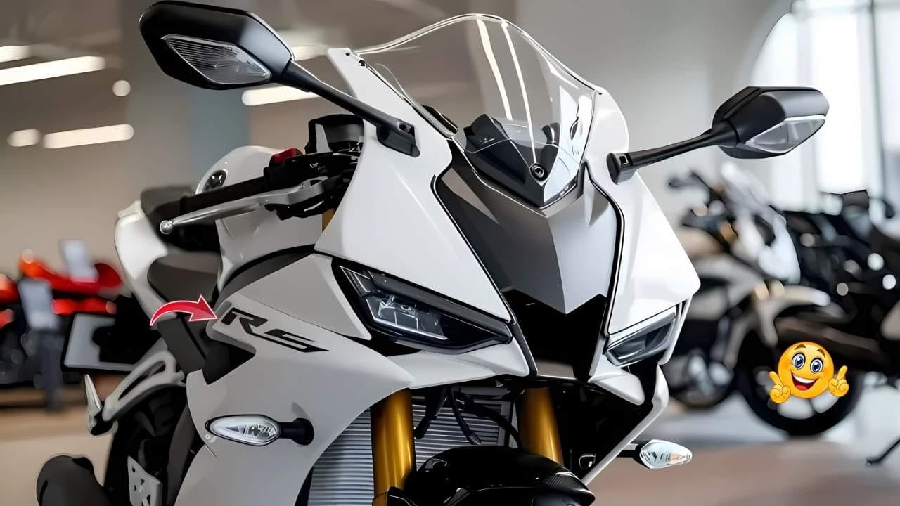 Yamaha R15 V5 Released: New-Gen Sporty Design, More Features & Upgraded Tech